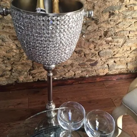 Chez Thomas 7 Route Du Monde Ancien Bed and breakfast 4*