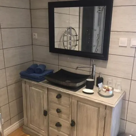 Bed and breakfast Chez Thomas 7 Route Du Monde Ancien