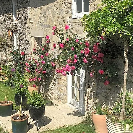 Chez Thomas 7 Route Du Monde Ancien فندق مبيت وإفطار Saint-Georges-D'Aunay