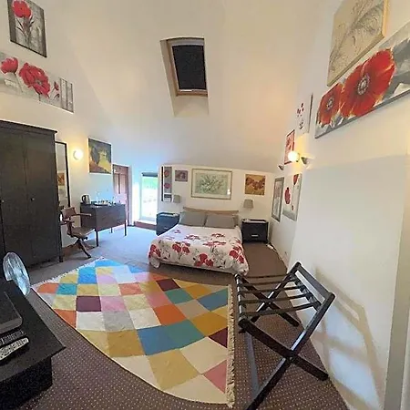 فندق مبيت وإفطار Chez Thomas 7 Route Du Monde Ancien 4*
