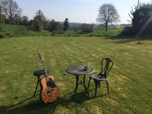 Chez Thomas 7 Route Du Monde Ancien 4* Saint-Georges-D'Aunay