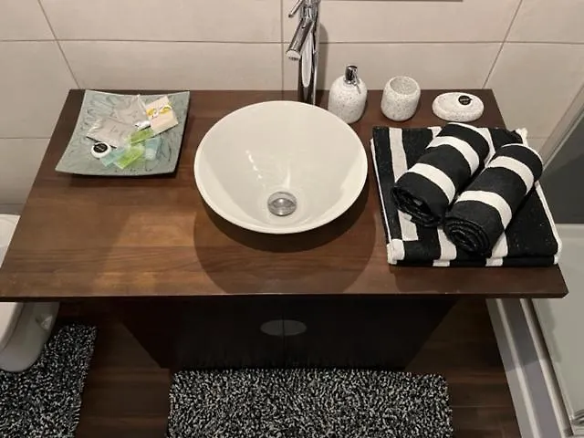 Bed and Breakfast Chez Thomas 7 Route Du Monde Ancien