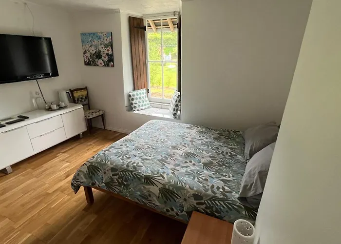 Chez Thomas 7 Route Du Monde Ancien Bed & Breakfast