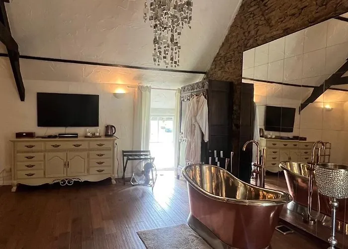 Chez Thomas 7 Route Du Monde Ancien Bed & Breakfast Saint-Georges-D'Aunay